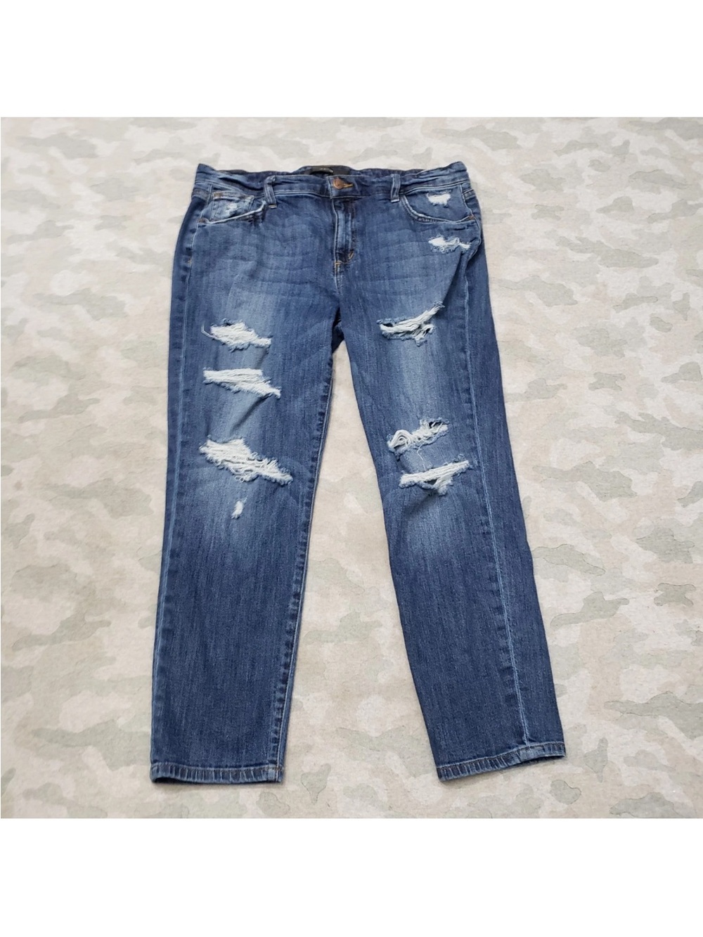 Joe's Jeans Distressed Cropped Ankle Jeans in Medium Blue size 32